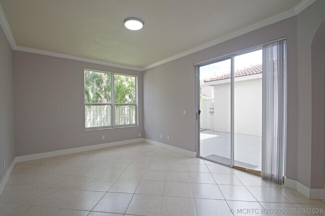 Foto del edificio - 13243 NW 8th St