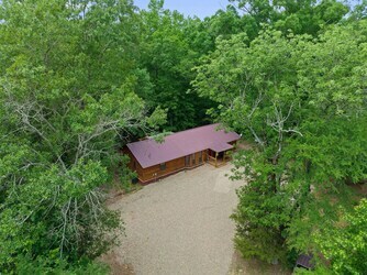Building Photo - 4759 N US Hwy 259