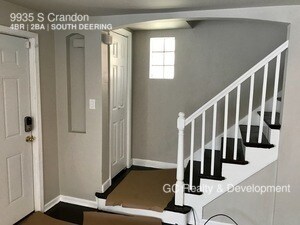 Building Photo - 9935 S Crandon Ave