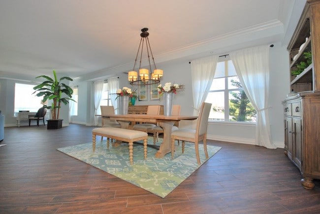 Foto del edificio - Furnished Luxury Gulf Front condo 3355 sq ft