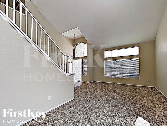 Building Photo - 1683 Black Hills Way