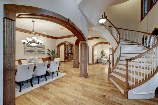 Foto del edificio - 6504 Brompton Rd