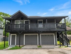 Building Photo - 1614 Parker Rd