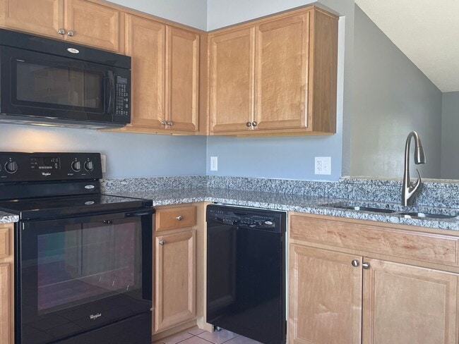 Building Photo - Fully Equipped 3BR/2BA Duplex in Poinciana! - Priced to Rent!!