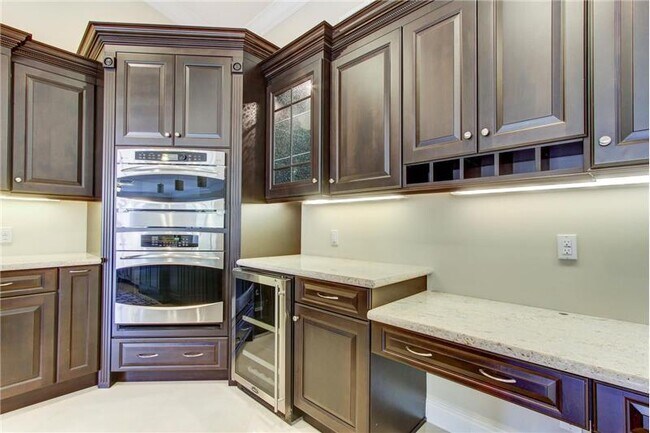 Building Photo - 5893 Stonewood Ct