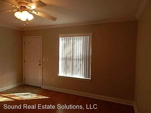 Building Photo - 2 br, 1.5 bath House - 1808 Shaylin Court