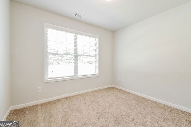 Foto del edificio - 4131 Fulson Dr