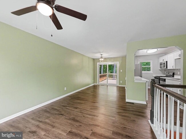 Building Photo - 5570 Rowser Dr