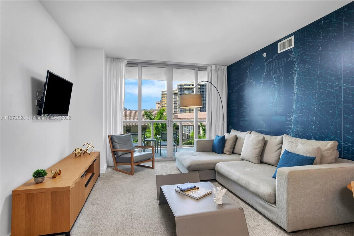 Foto principal - 2602 E Hallandale Beach Blvd