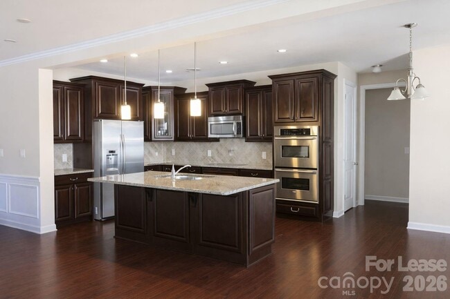 Building Photo - 131 Sand Spur Dr