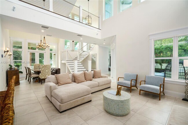 Foto del edificio - 545 SW Indianola St