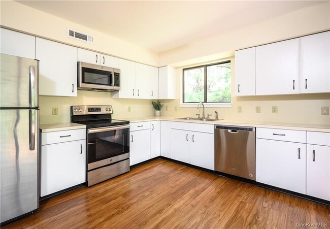 Foto del edificio - 436 Heritage Hls