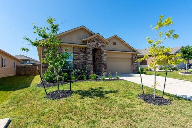 Foto del edificio - 649 Donegal Ln
