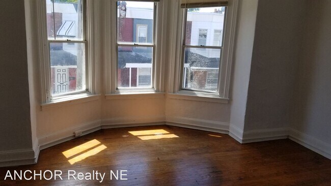 Building Photo - 2 br, 1 bath House - 5519 Spring St.