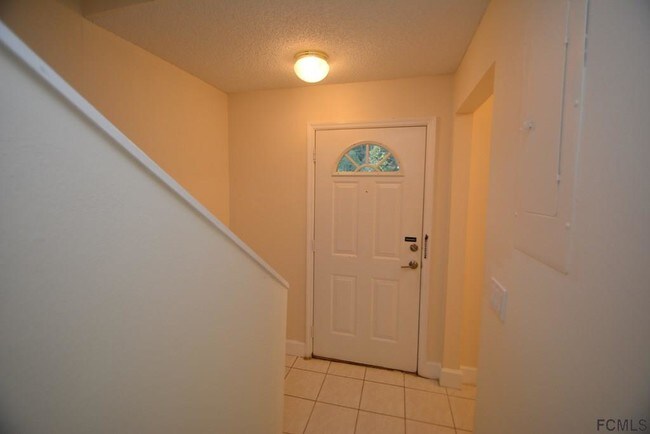 Building Photo - 15 Florida Park Dr N