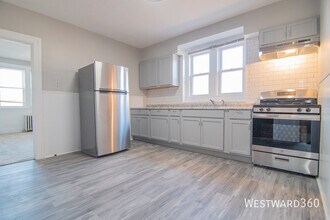 Building Photo - 1242 121st St