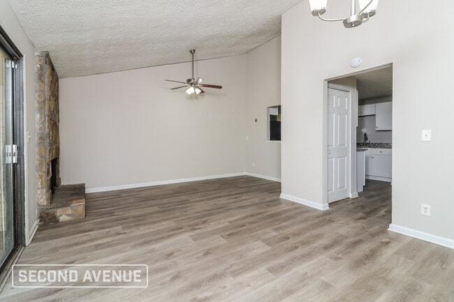 Building Photo - 2196 Scarbrough Dr