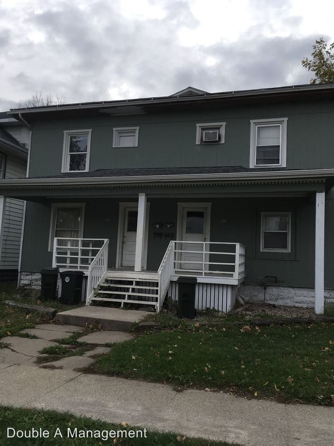 Building Photo - 406 1/2-408 Locust St