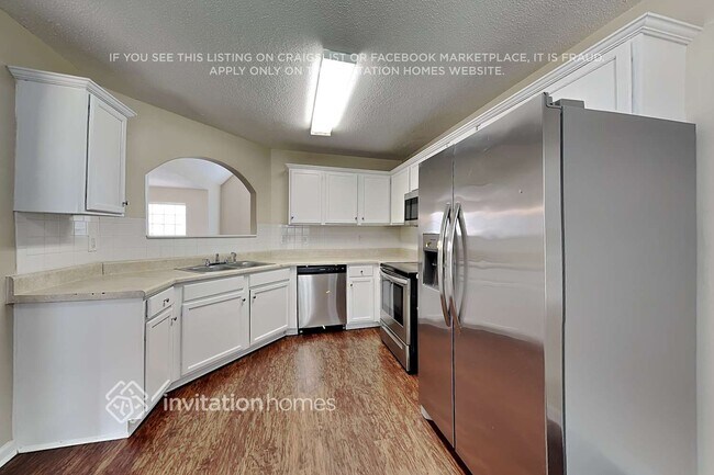 Building Photo - 174 St Ann Cir