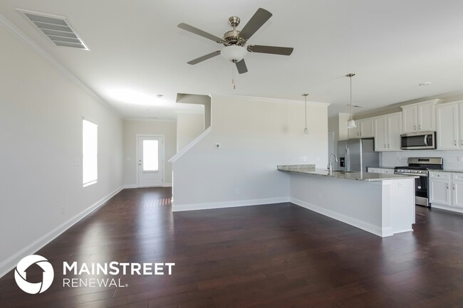 Building Photo - 2126 Vecchio Dr