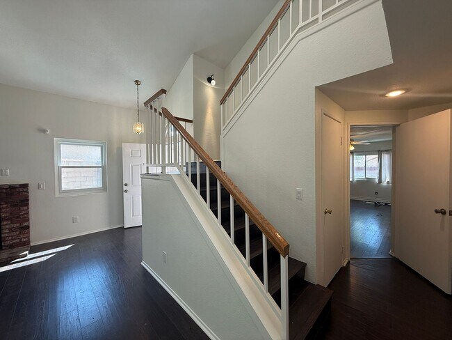 Foto del edificio - Lancaster 3 Bedroom + 2 Bathroom