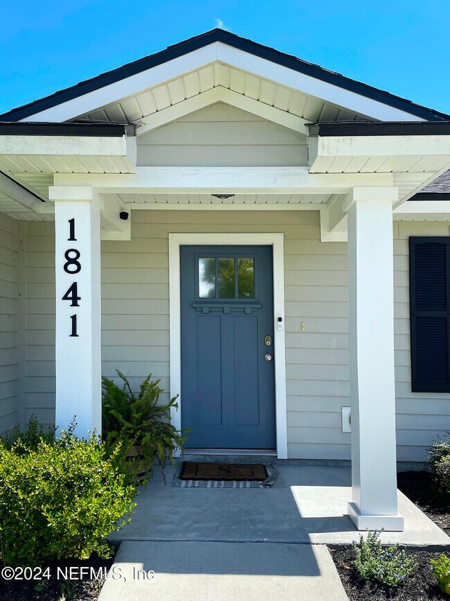 Building Photo - 1841 Fiji Ct