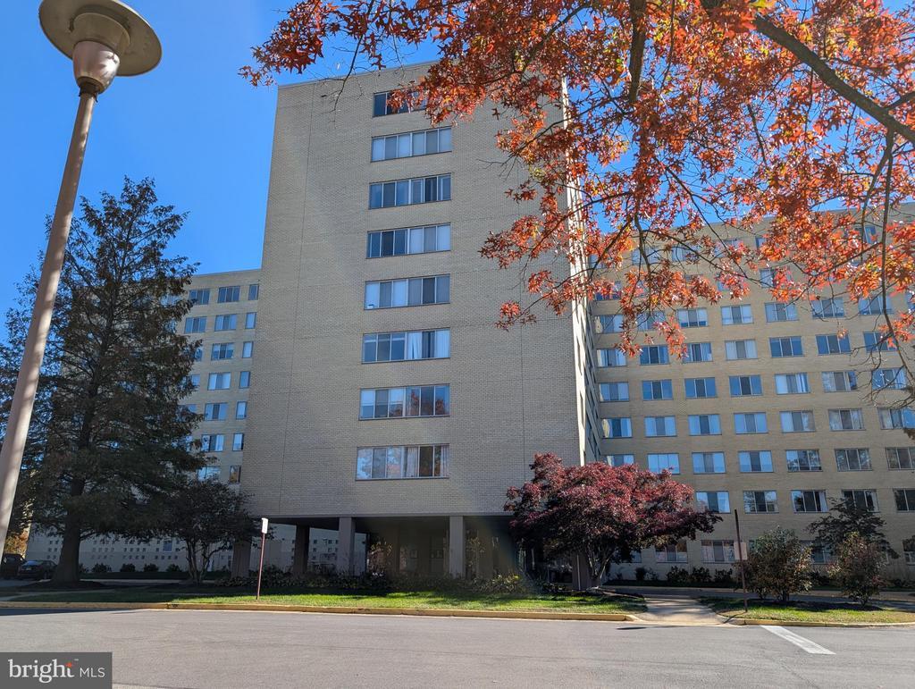 Foto principal - 6641 Wakefield Dr