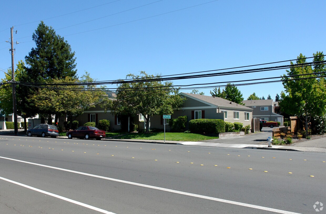 Primary Photo - 2280 Bethards Dr