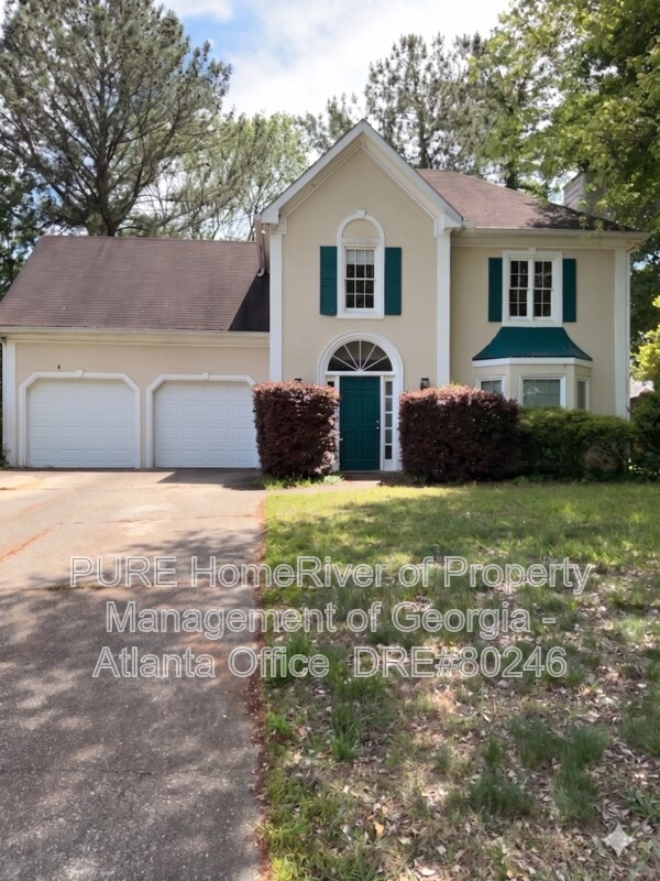 Building Photo - 743 Helga Dr NE
