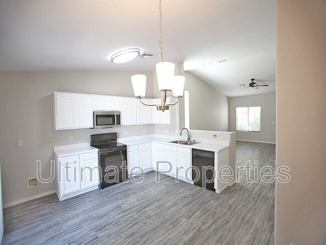 Foto del edificio - 20748 N 93rd Ln