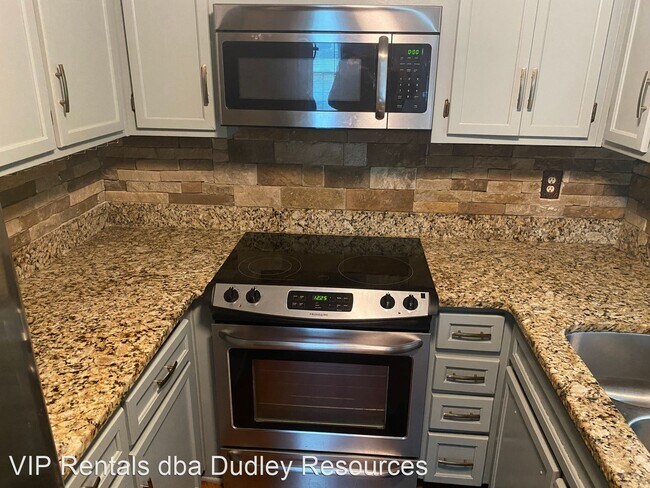 Foto del edificio - 3 br, 3 bath House - 3613 Fairfax Drive