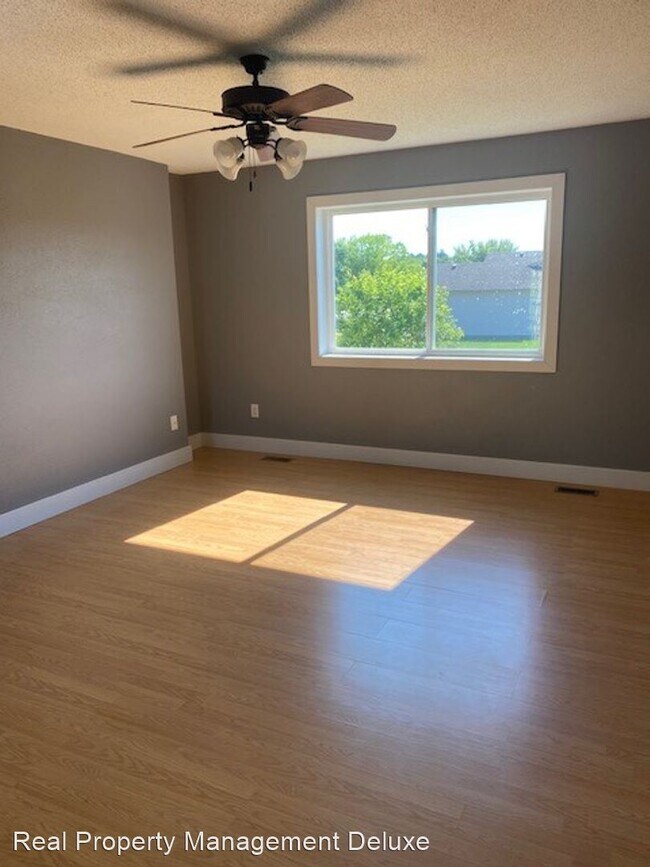 Foto del edificio - 4 br, 2 bath House - 15199 Warrior Ave