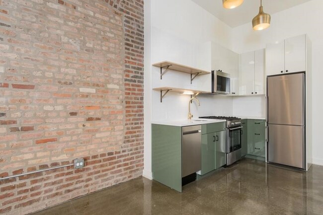 Building Photo - 1515 S Loomis St
