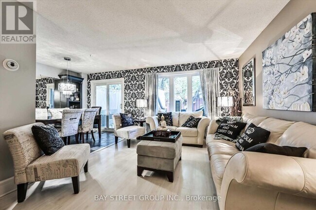 Photo du bâtiment - 39 Barrington Crescent