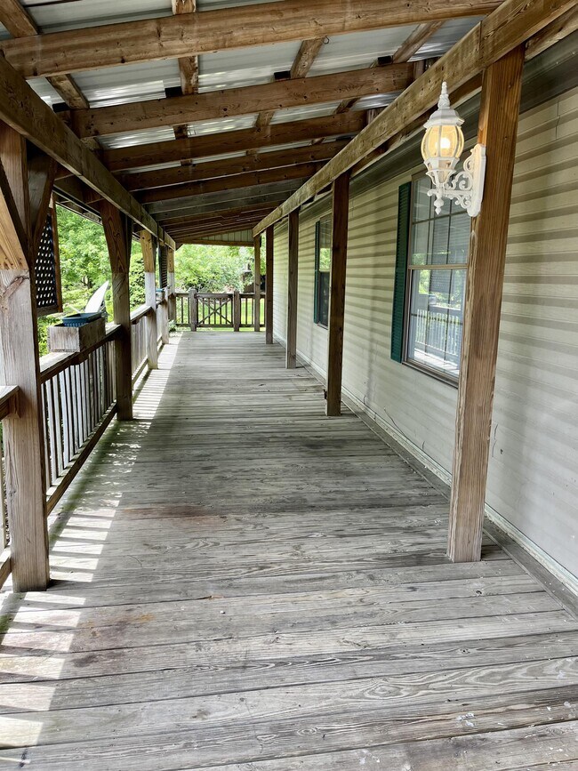 Building Photo - 16159 OH-39