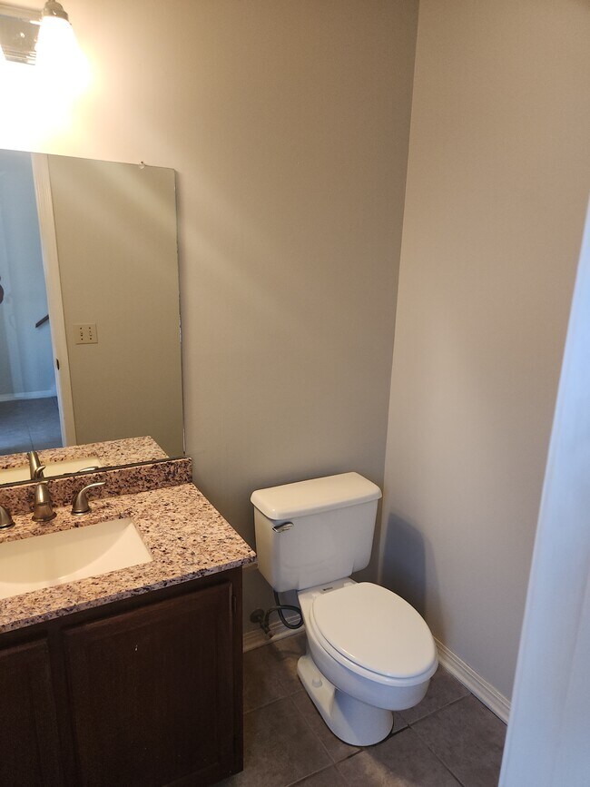 Foto del edificio - 1331 Foxborough Dr