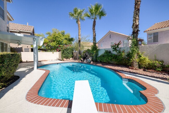 Building Photo - 2 Story Summerlin Home with Refreshing Poo...