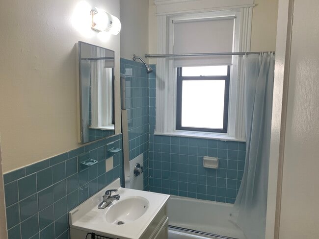 Building Photo - 1148 Commonwealth Ave