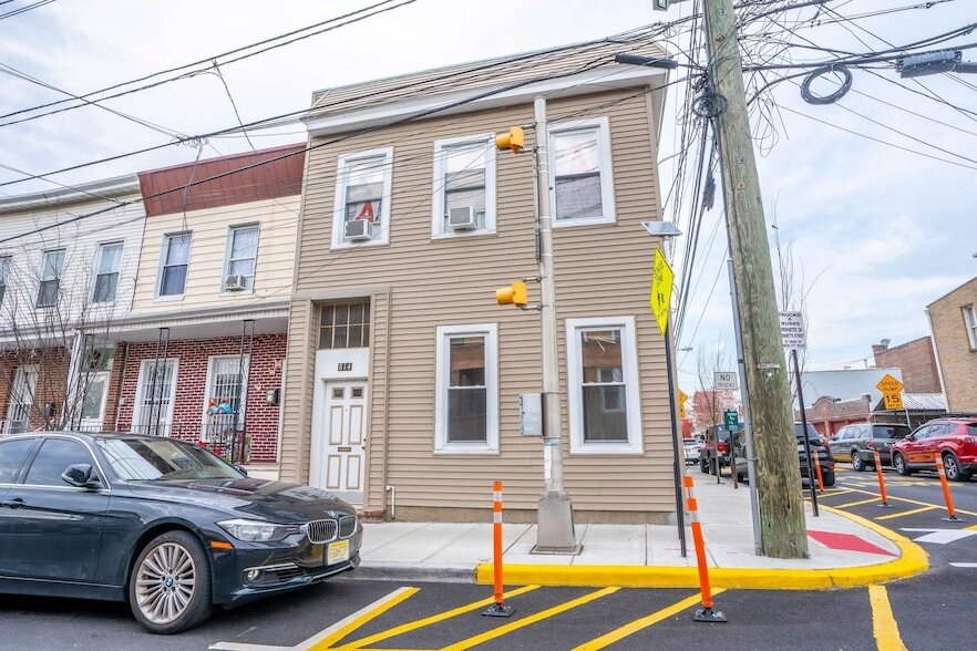 Photo - 814 28th Street Unit 2