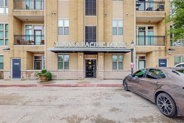Building Photo - 201 W Lancaster Ave