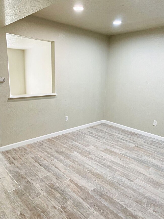 Foto del edificio - 2700 N 16th St