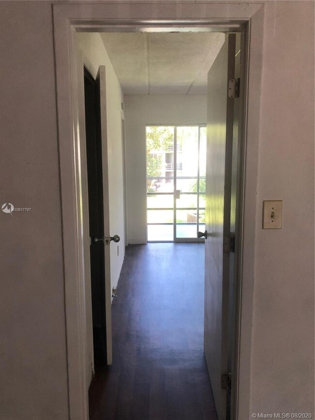 Building Photo - 6265 Sunset Dr