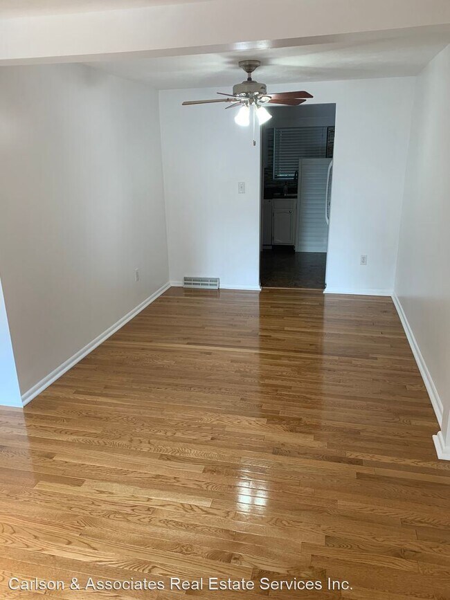 Building Photo - 2 br, 3 bath House - 303 Trailside dr  - S...