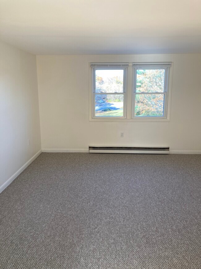 Foto del edificio - 681 State Rd