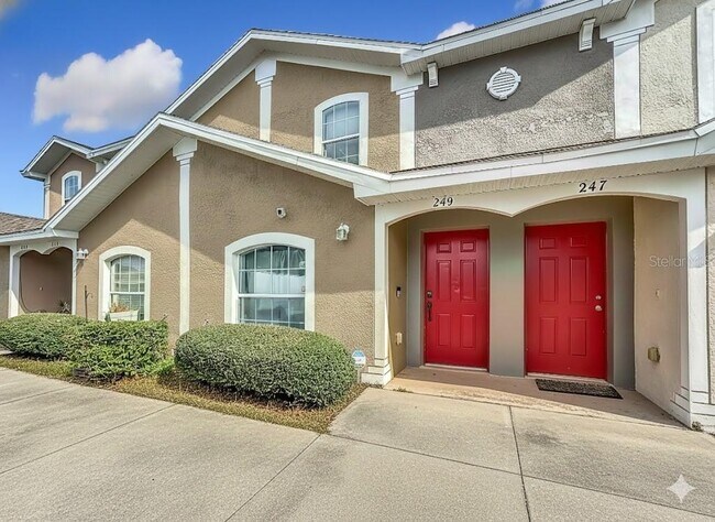 Foto del edificio - 249 Royal Palm Dr