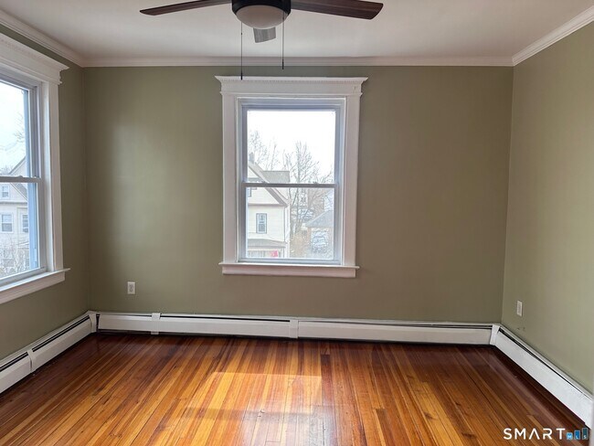 Foto del edificio - 22-24-24 Bushnell St