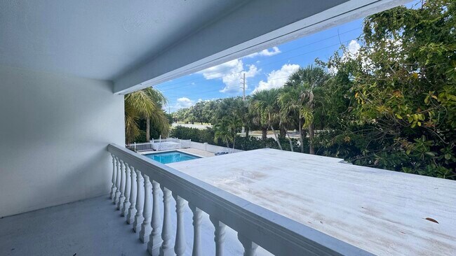 Foto del edificio - 1727 Jimmy Buffett Mem Hwy