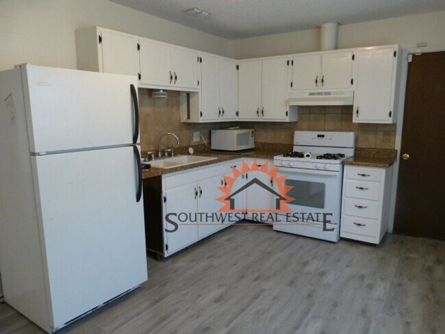 Foto del edificio - Charming 3 bedroom home.