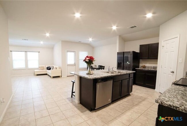 Building Photo - 9700 Falme Ln