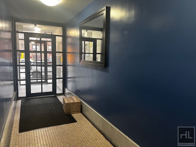 Foto del edificio - YORK AVENUE